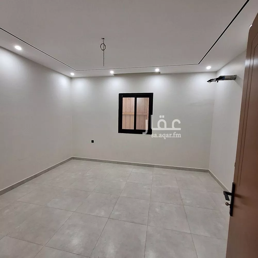 شقة 4 غرف في الصفا 5