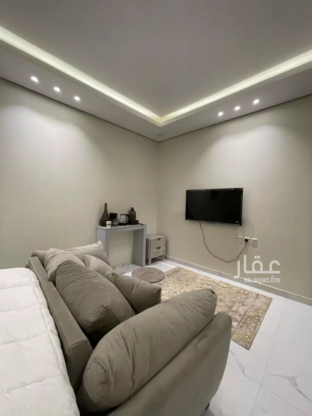 1 bedroom floor in Al Narjis 3