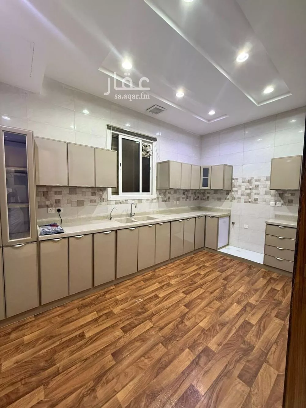 4 bedroom floor in Al Narjis 5