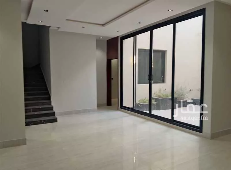 فيلا 7 غرف في المهدية 5