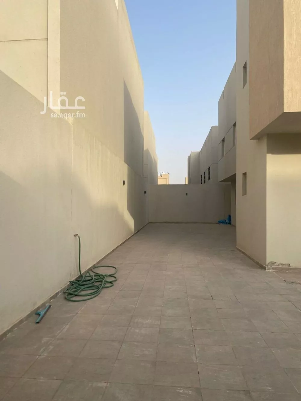 10 bedroom duplex in Al Janadriyah 4