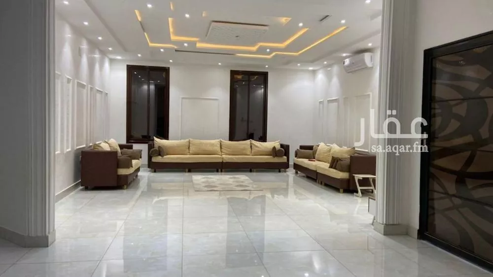15 bedroom villa in Al Qadisiyah 4