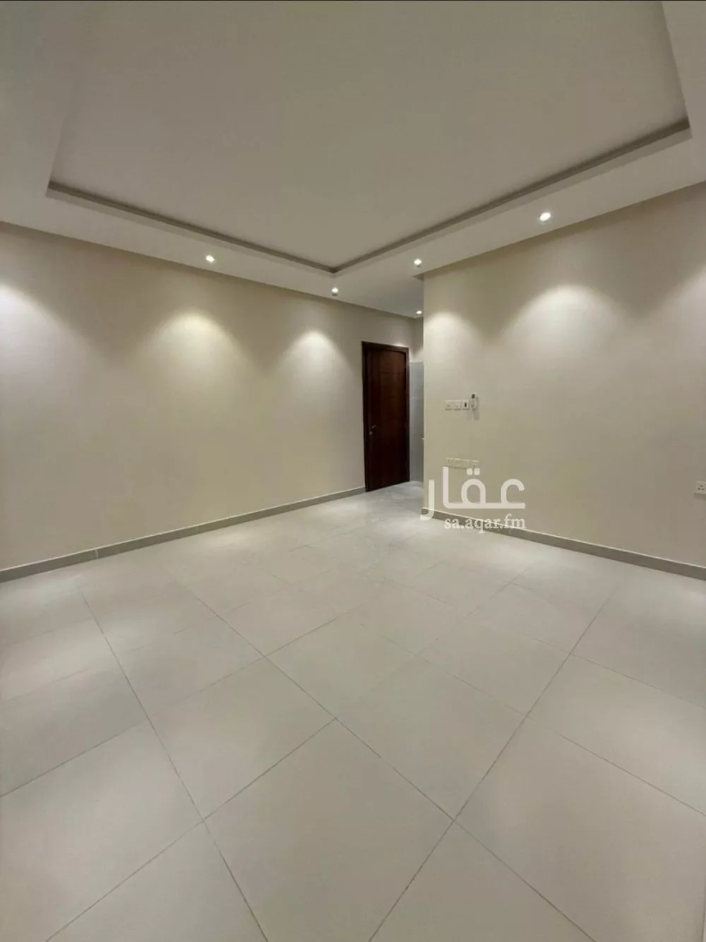 فيلا 10 غرف في الجنادرية 3