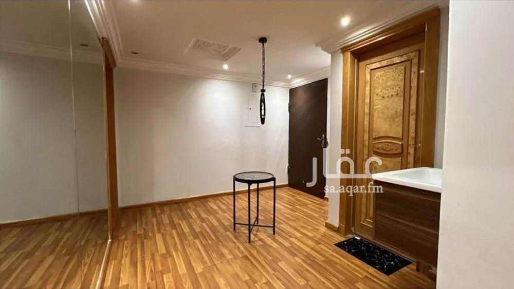 شقة 3 غرف في اشبيلية 2