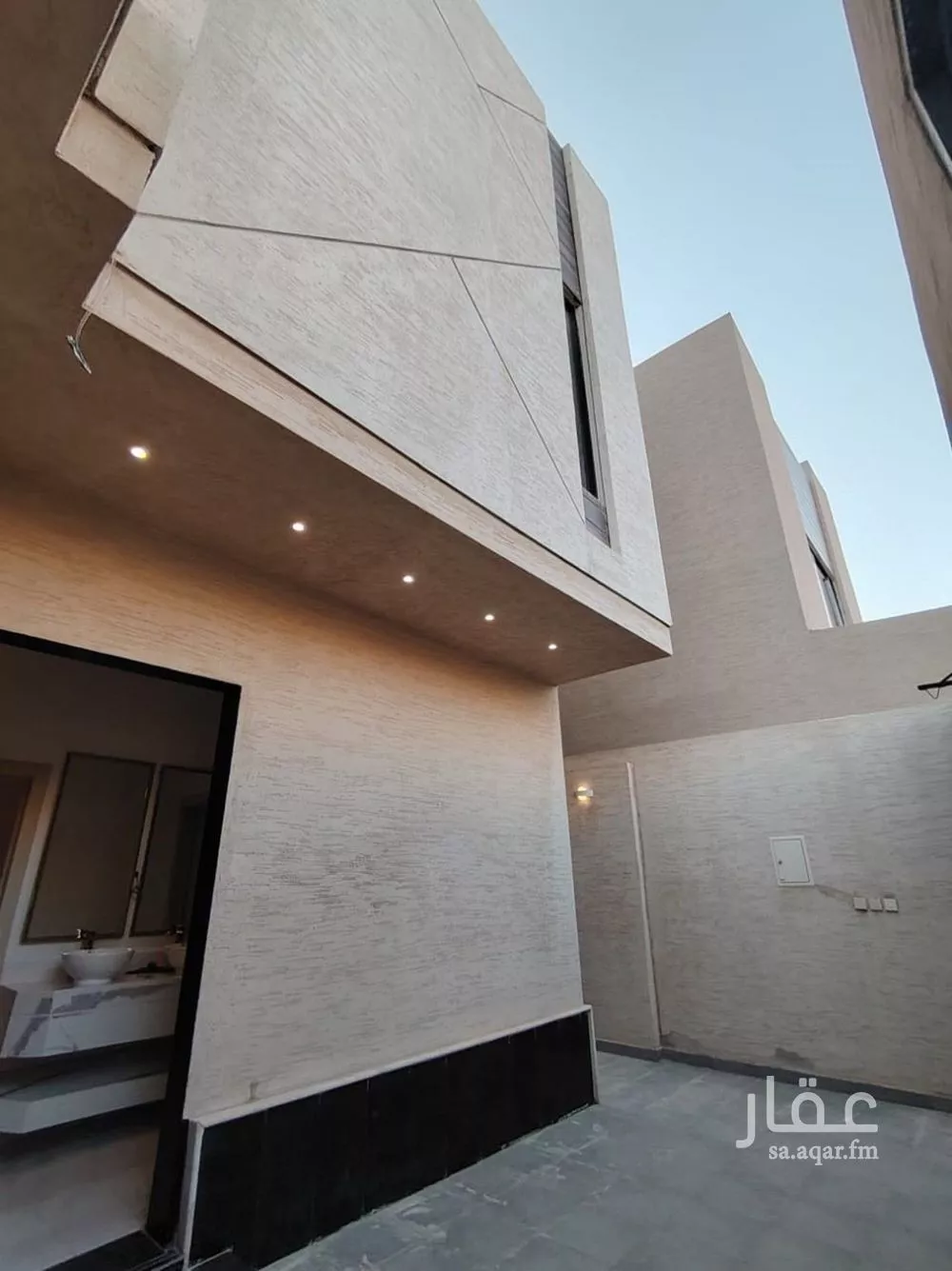 دوبلكس 10 غرف في عكاظ 3