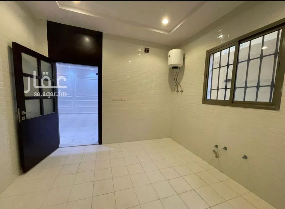 فيلا 10 غرف في طويق 5