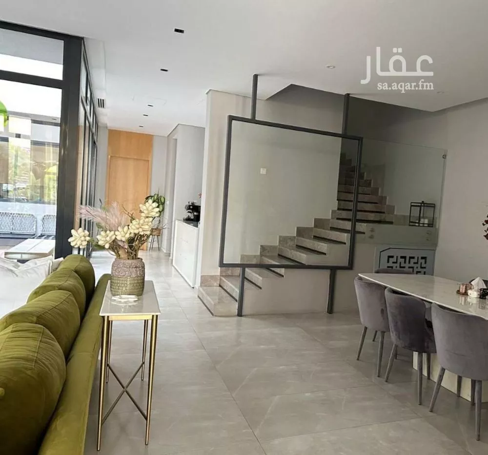 فيلا 10 غرف في العارض 1