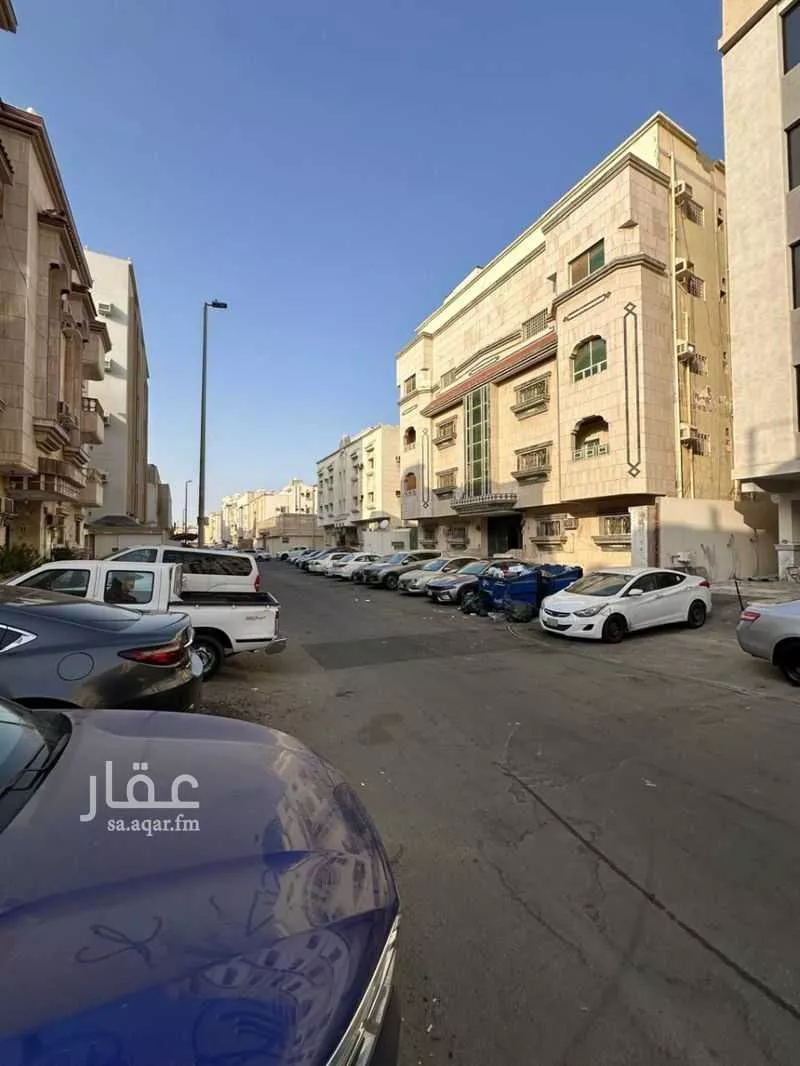 عمارة 642 م² في النسيم 5