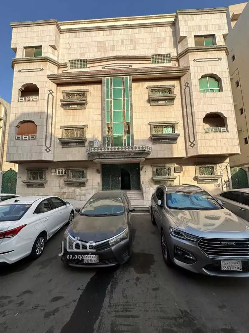 عمارة 642 م² في النسيم 3