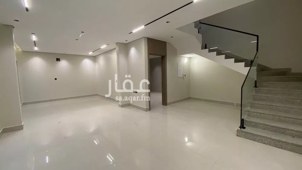 7 bedroom villa in As Sawari 2