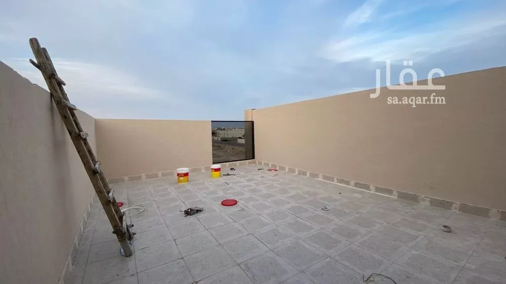 فيلا 6 غرف في الشراع 4