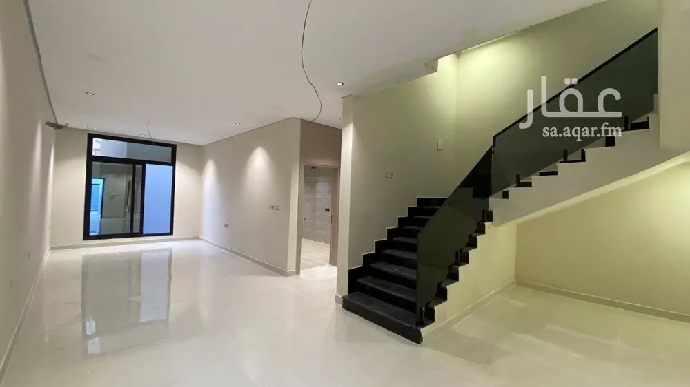 8 bedroom villa in Al Lulu 5