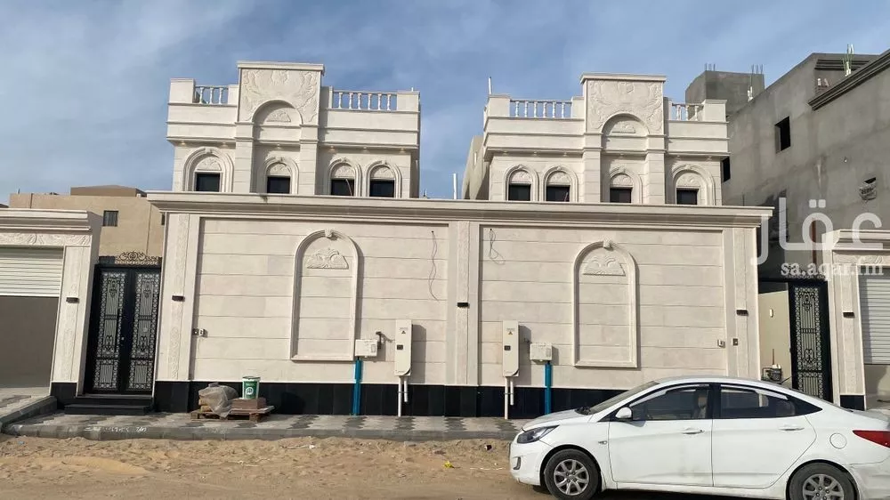 فيلا 7 غرف في الامواج 3