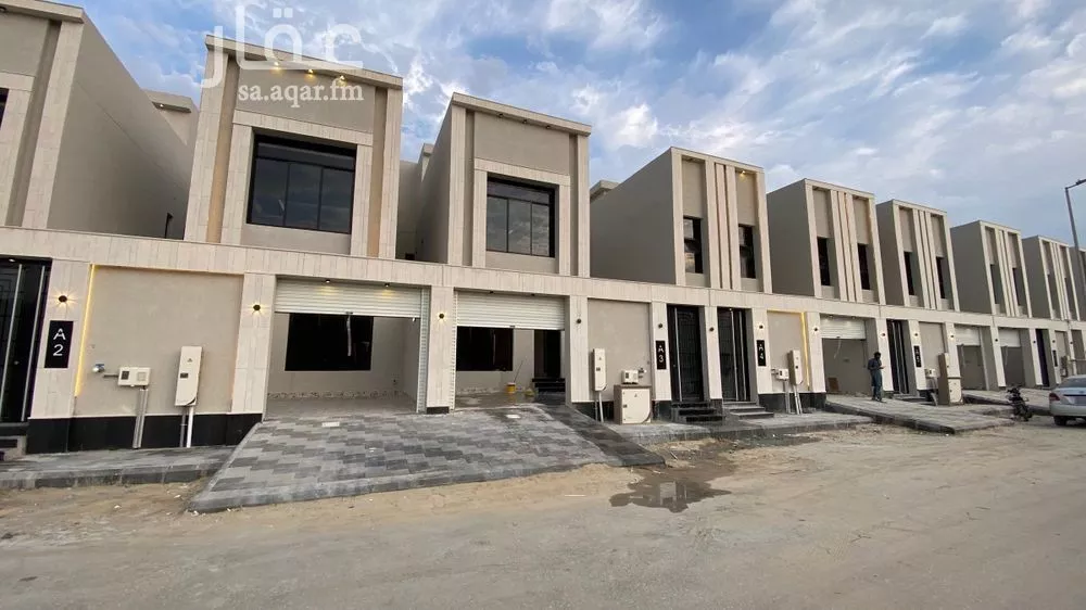 6 bedroom villa in Al Amwaj 1