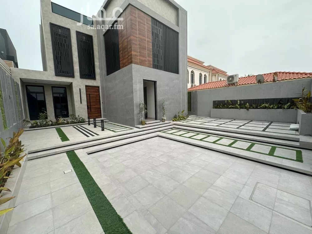 6 bedroom villa in Al Shiraa 1