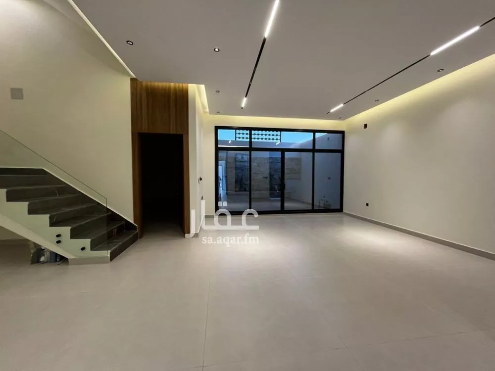 فيلا 6 غرف في المهدية 5