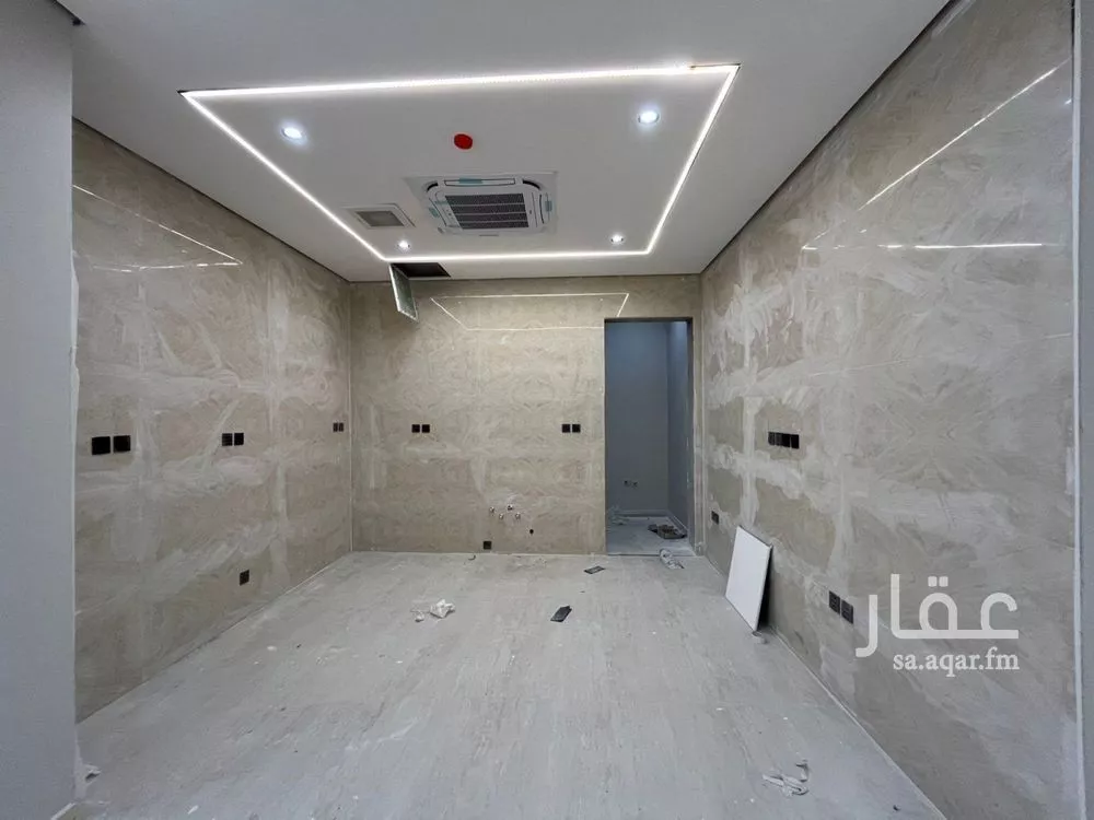 5 bedroom apartment in Al Mahdiyyah 3