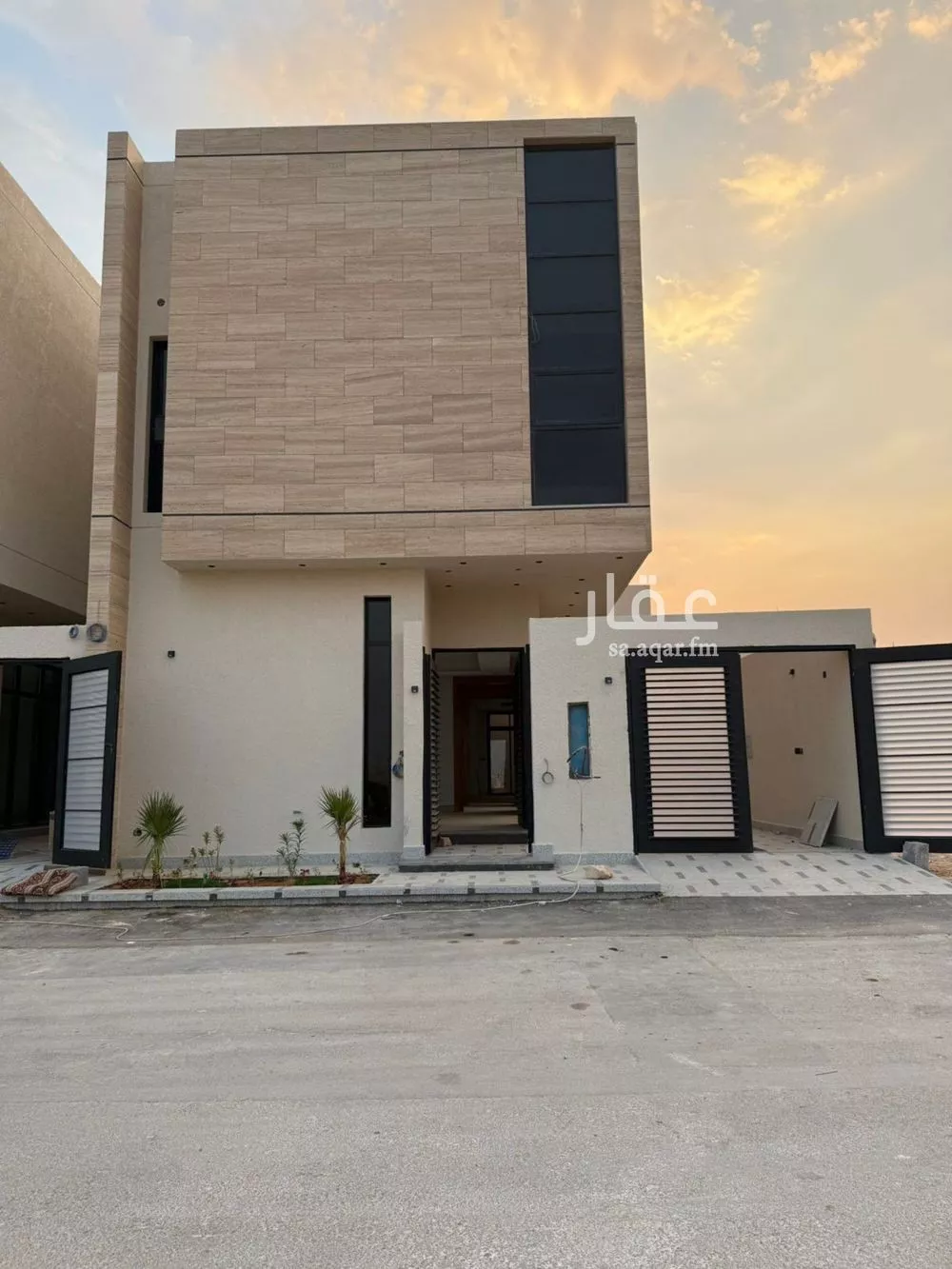 5 bedroom villa in Al Mahdiyyah 1