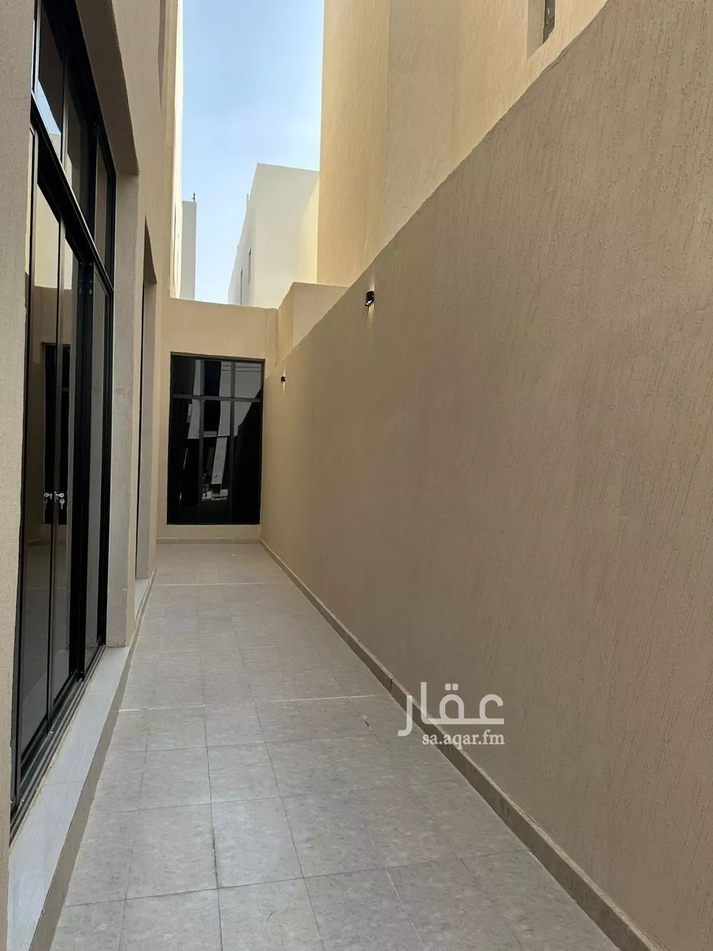 5 bedroom floor in Al Janadriyah 2