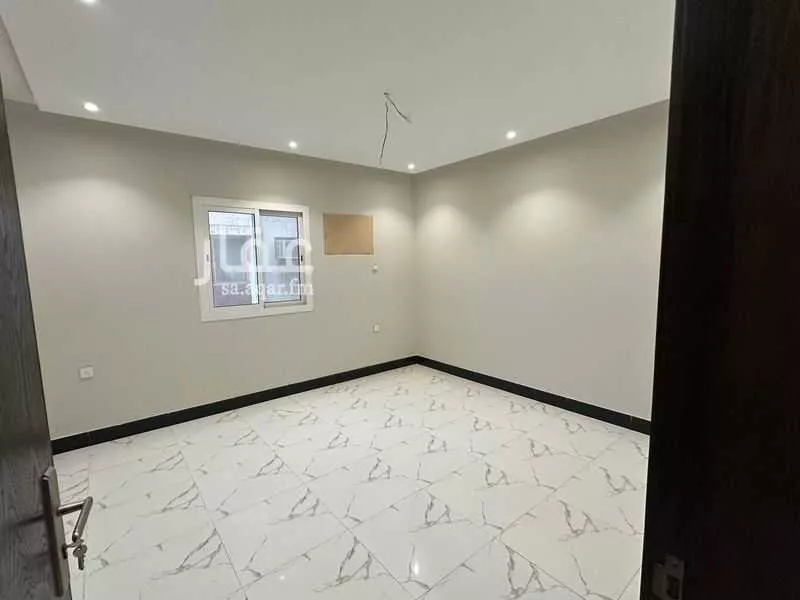 شقة 4 غرف في مشرفة 3