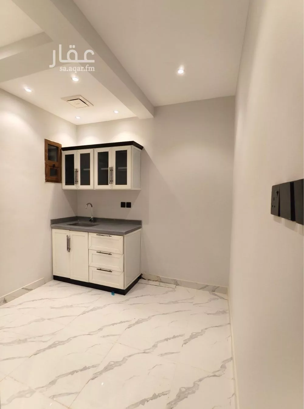 شقة 1 غرف في الوادي 5