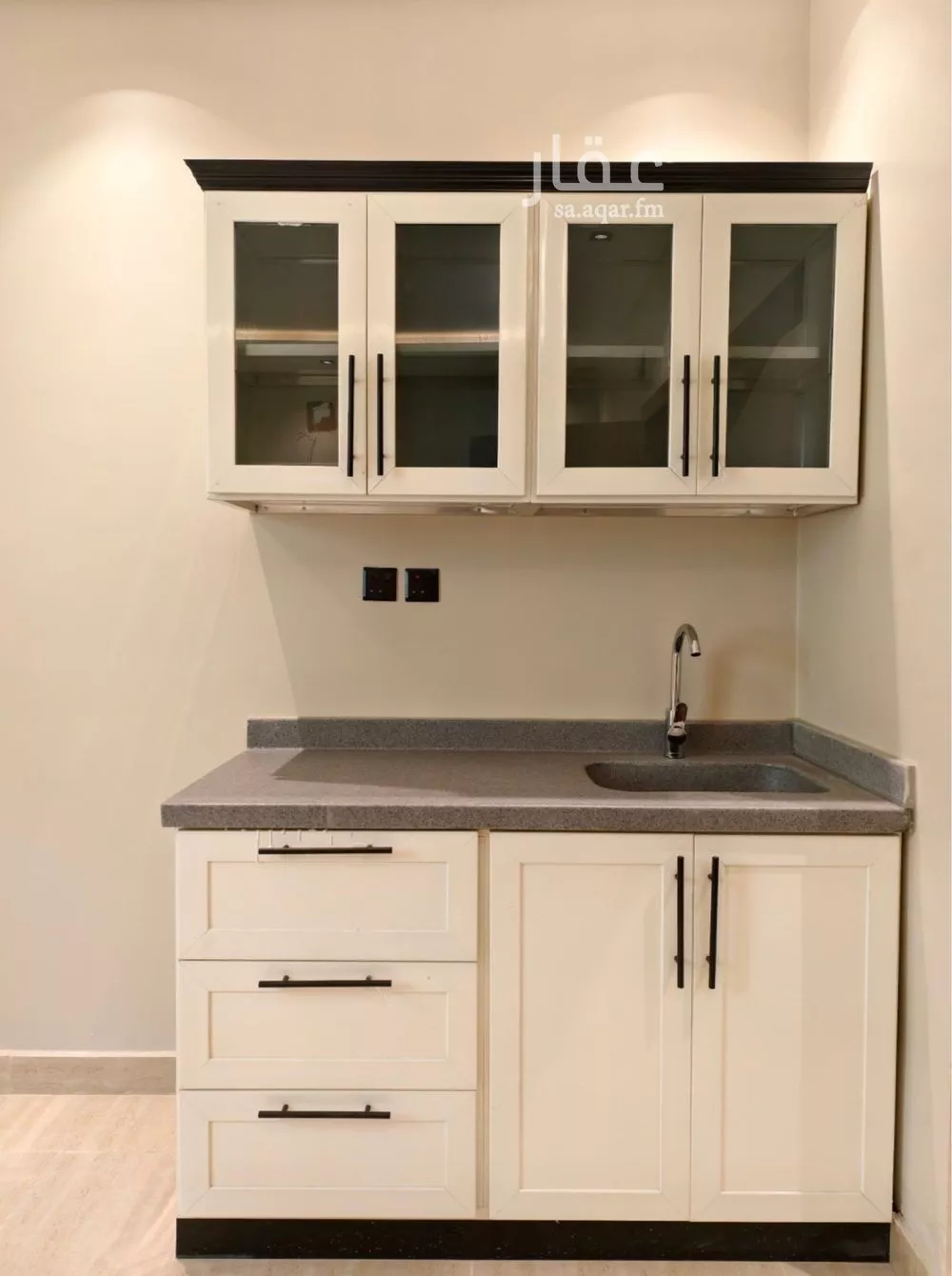 شقة 1 غرف في المروج 4