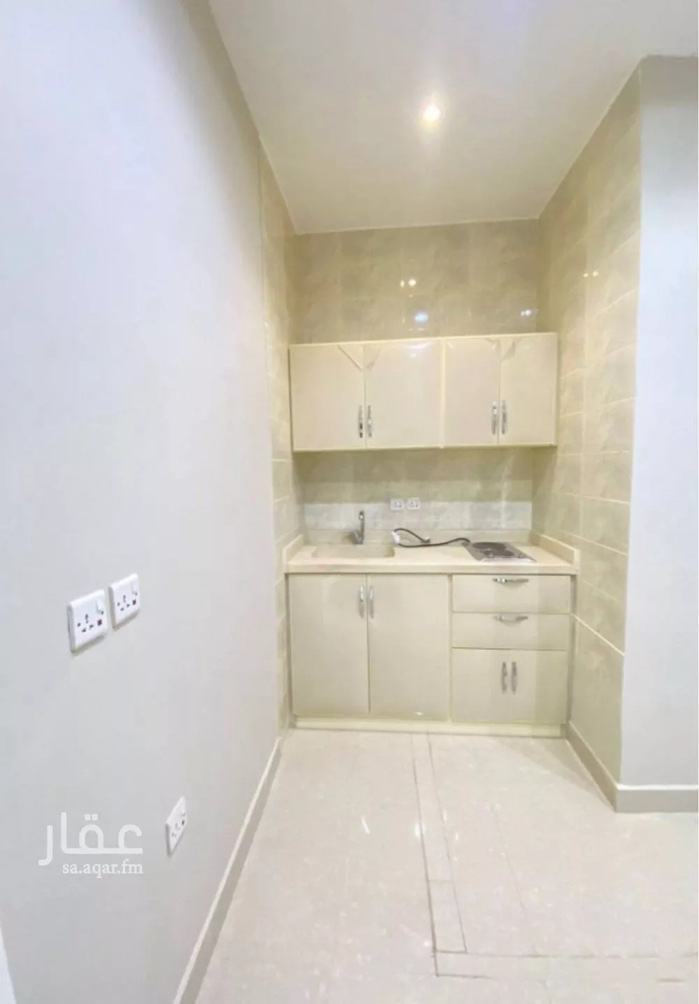 شقة 1 غرف في النرجس 5