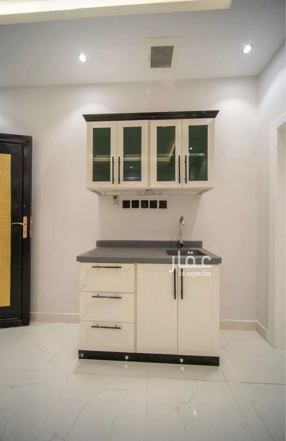 شقة 1 غرف في الوادي 5