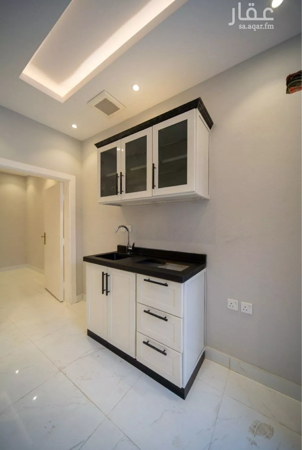 1 bedroom apartment in Al Qairawan 3