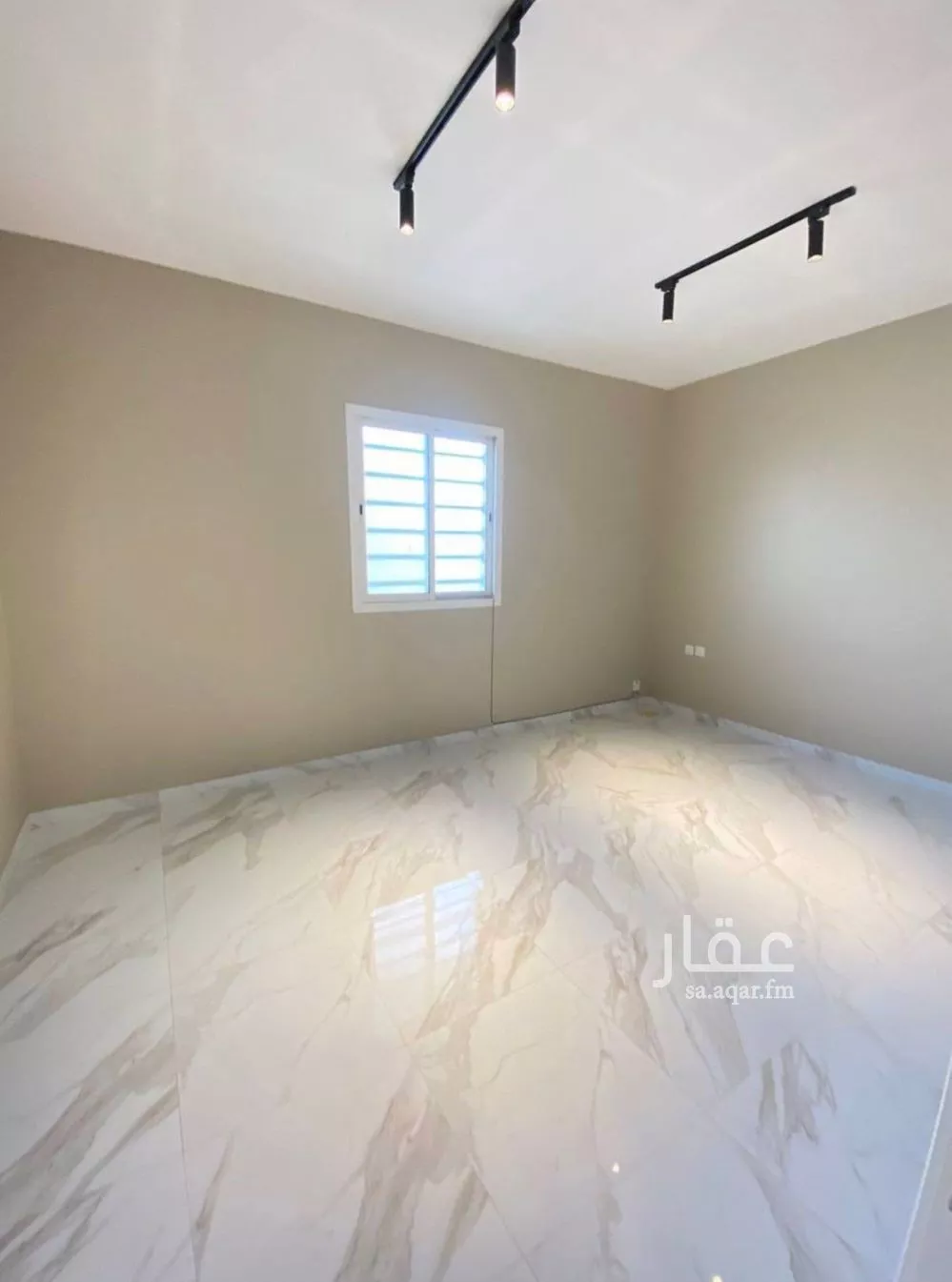 شقة 1 غرف في الوادي 4