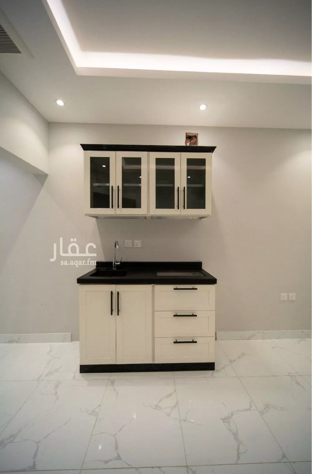 1 bedroom apartment in Al Qairawan 3