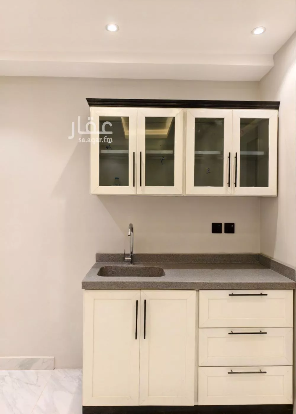 شقة 1 غرف في الياسمين 4