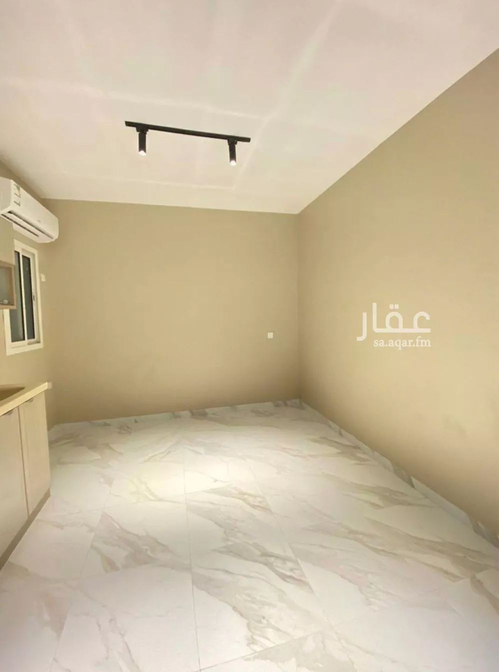 شقة 1 غرف في الوادي 5