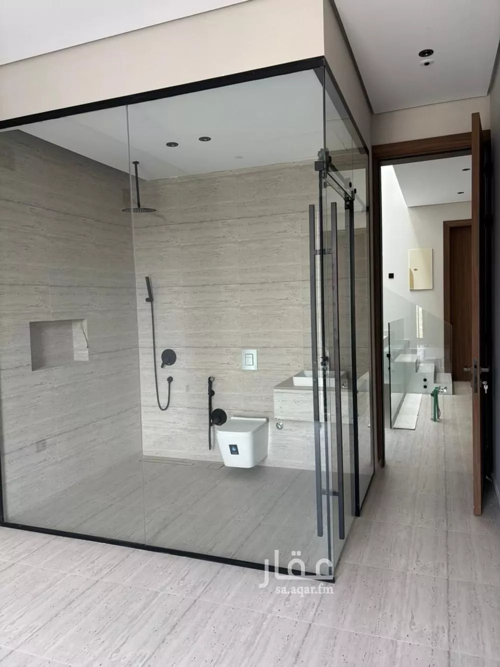 فيلا 5 غرف في النرجس 4