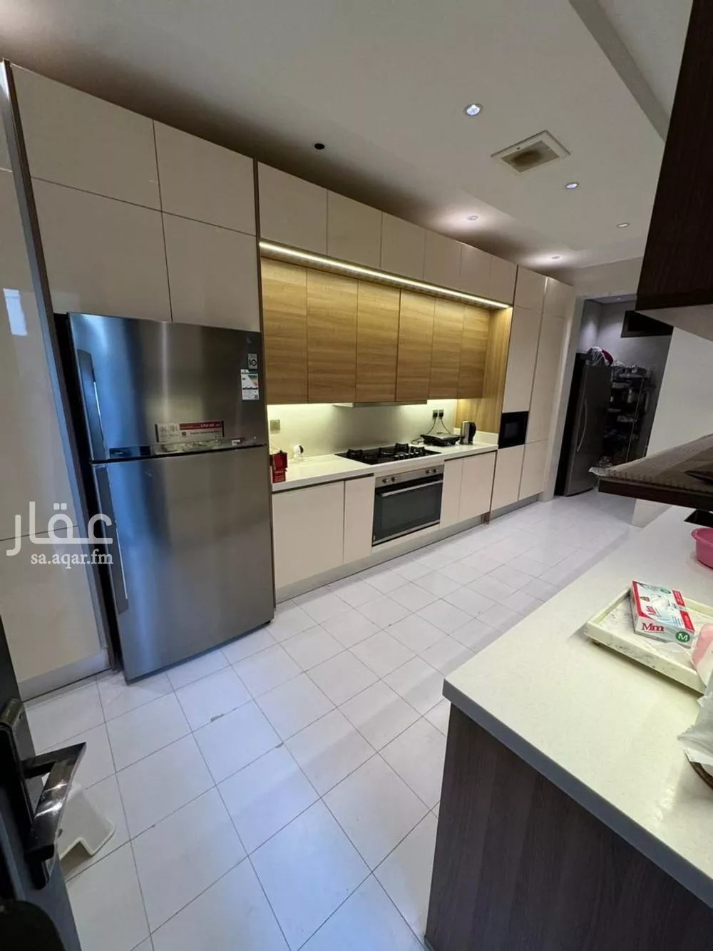 فيلا 10 غرف في الملقا 5