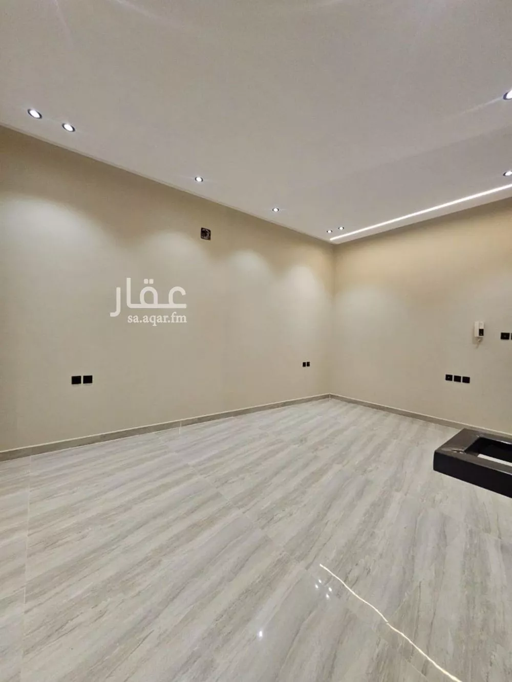 فيلا 6 غرف في العريجاء الغربية 2