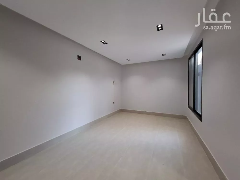 فيلا 6 غرف في العريجاء الغربية 2