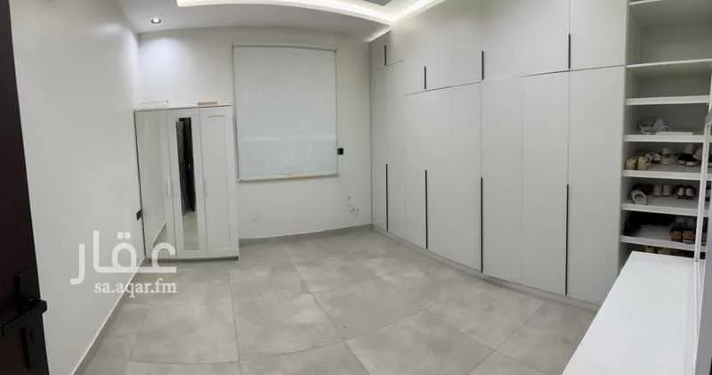 شقة 5 غرف في الواحة 3