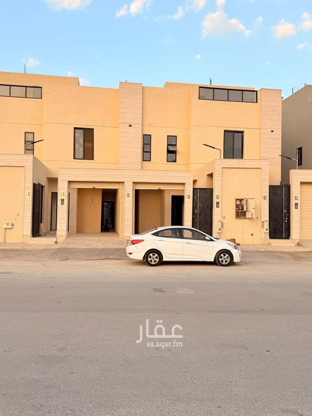 فيلا 4 غرف في عكاظ 2