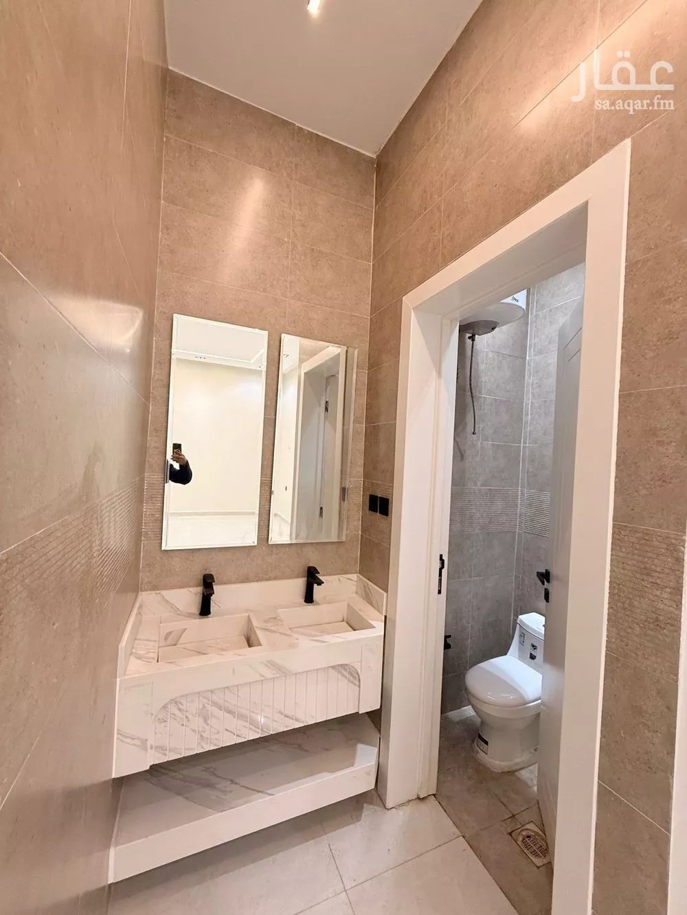 فيلا 7 غرف في العريجاء الغربية 5