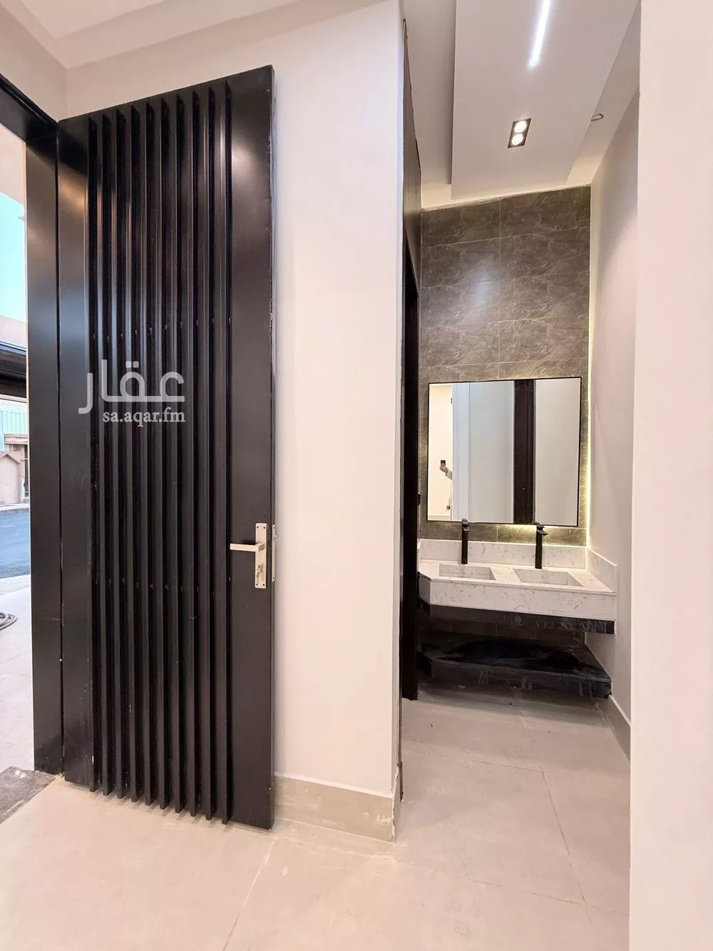 7 bedroom villa in Al Uraija Al Gharbiyah 4