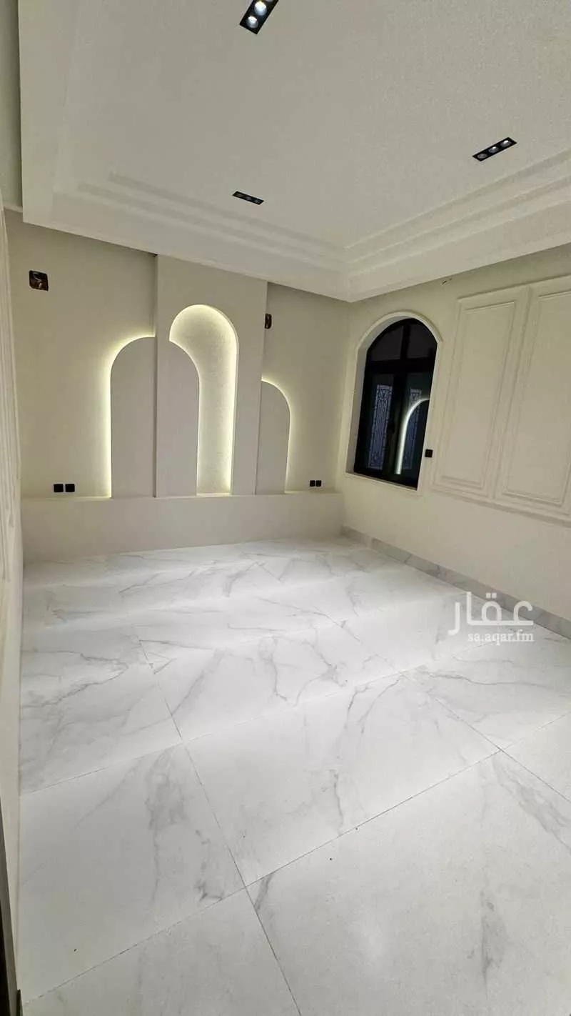 12 bedroom villa in Al Khaleej 2