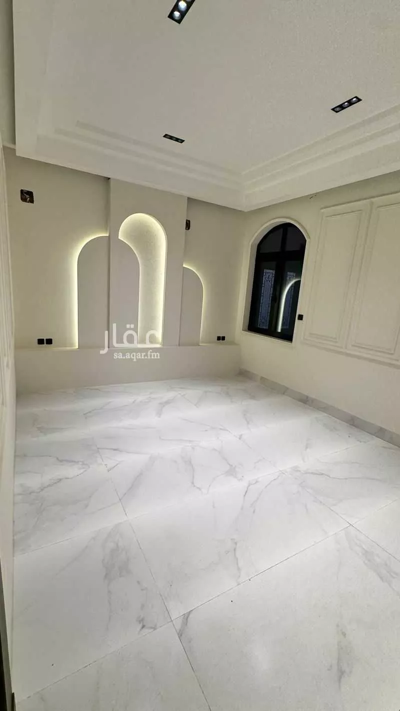 12 bedroom villa in Al Khaleej 4