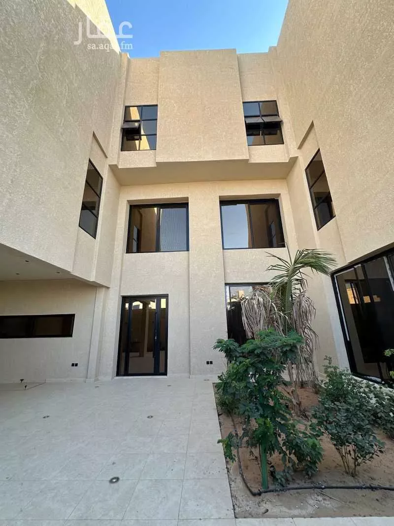 عمارة 420 م² في حثم 5