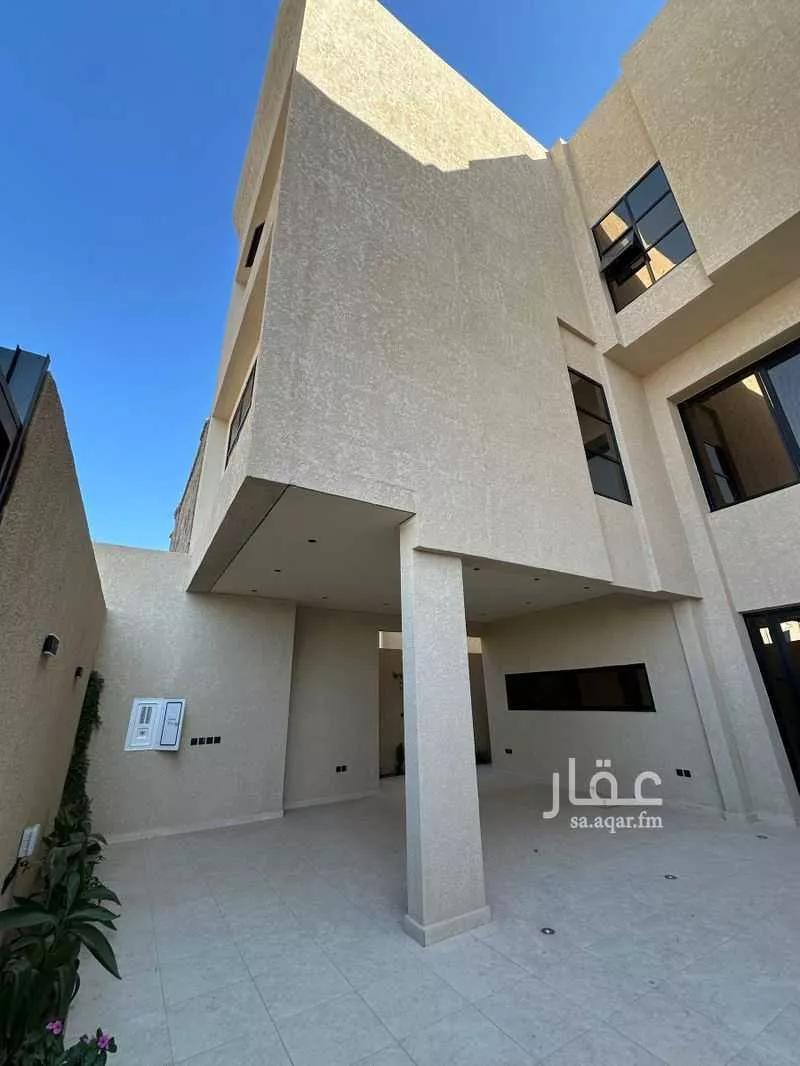 عمارة 420 م² في حثم 4