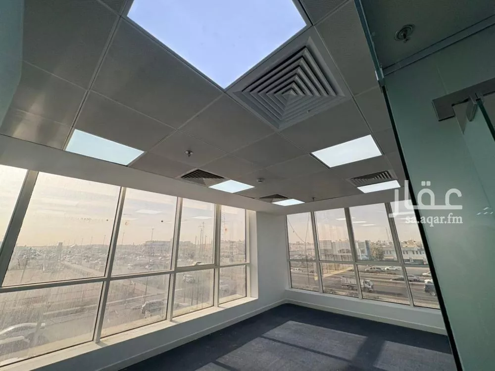 مكتب 3750 م² في النسيم الغربي 1