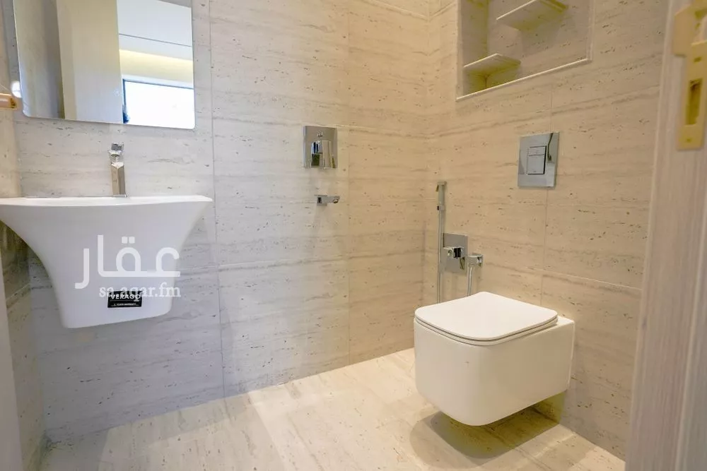 4 bedroom apartment in Al Mahdiyyah, Riyadh 7