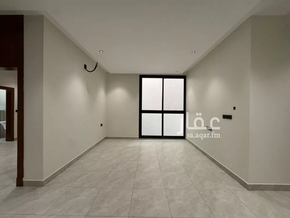 6 bedroom villa in King Faisal, Riyadh 12