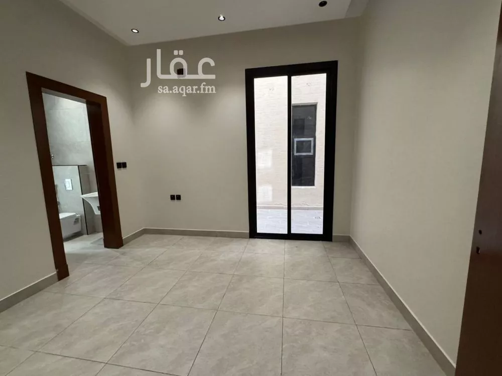 6 bedroom villa in King Faisal, Riyadh 23