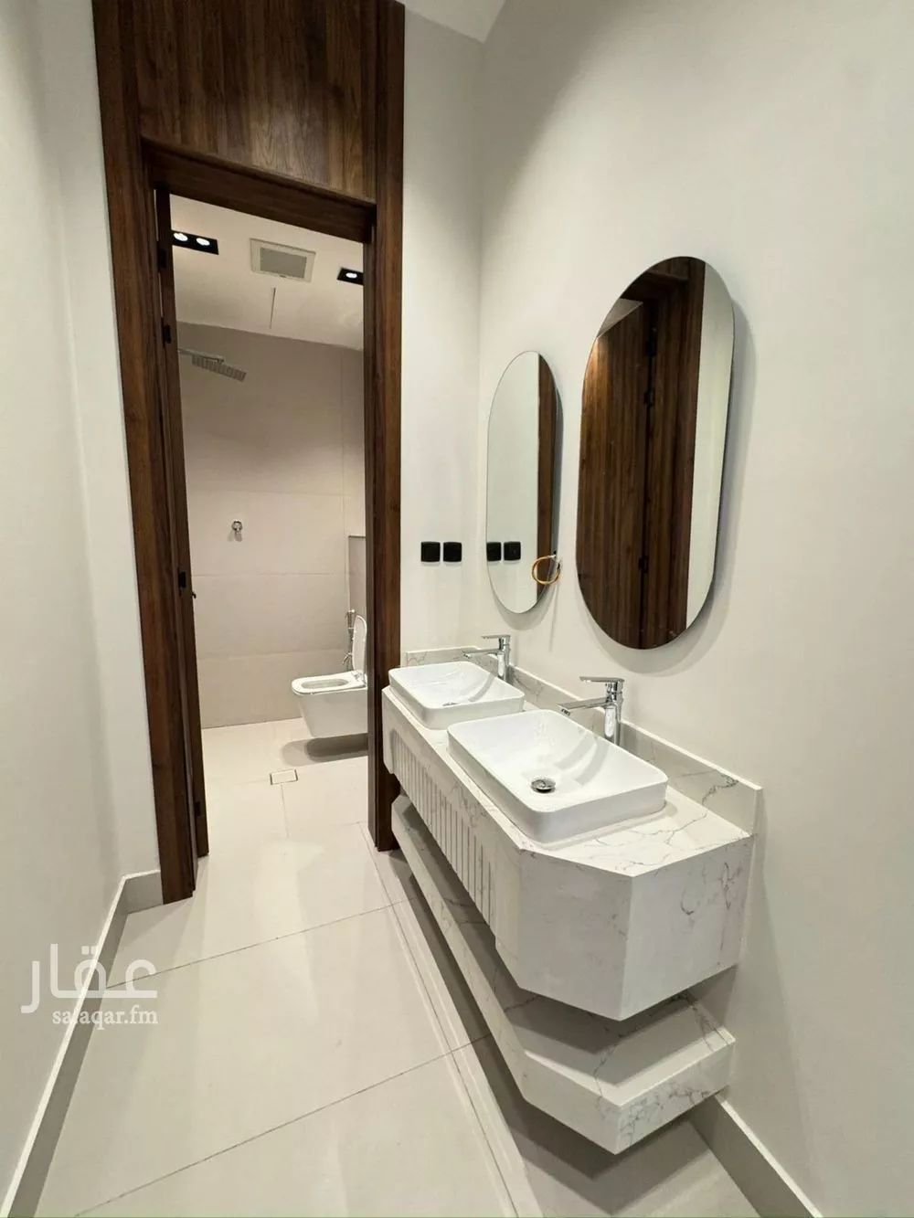 دور 5 غرف في الخليج 3